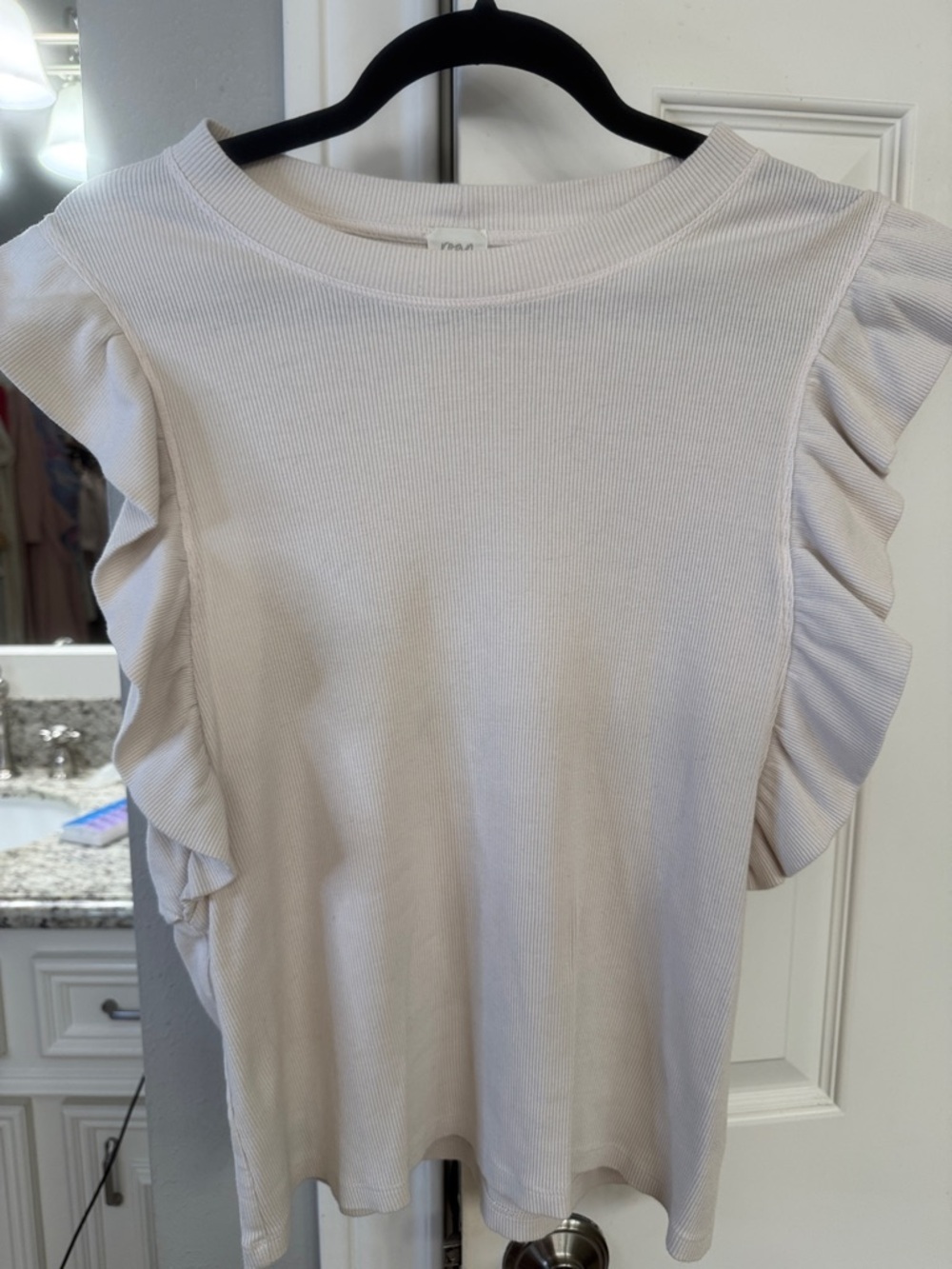 Ruffle Sleeve Ribbed Tank Top in Cream